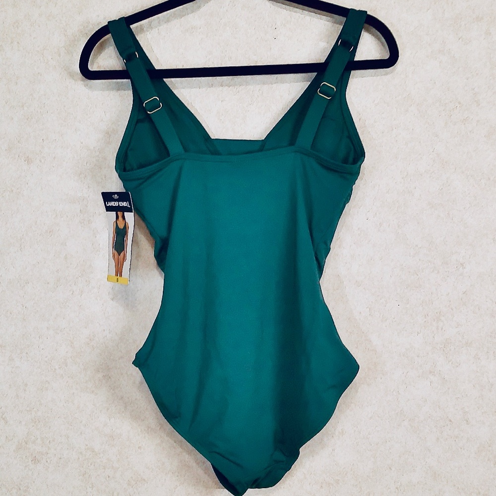 NWT Land’s End Emerald One Pc Swim Suit+UPF50+Bra Support+Adj Straps+Lining Sz S - Picture 4 of 7